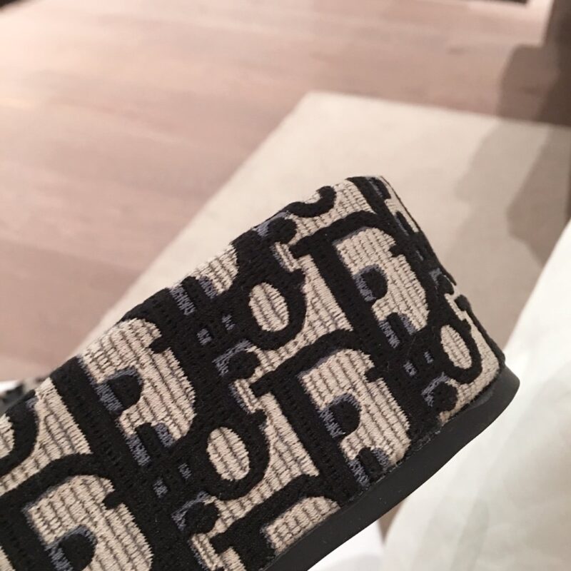 Diro Slippers-5CM - Image 3