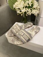 Diro Slippers - Image 2