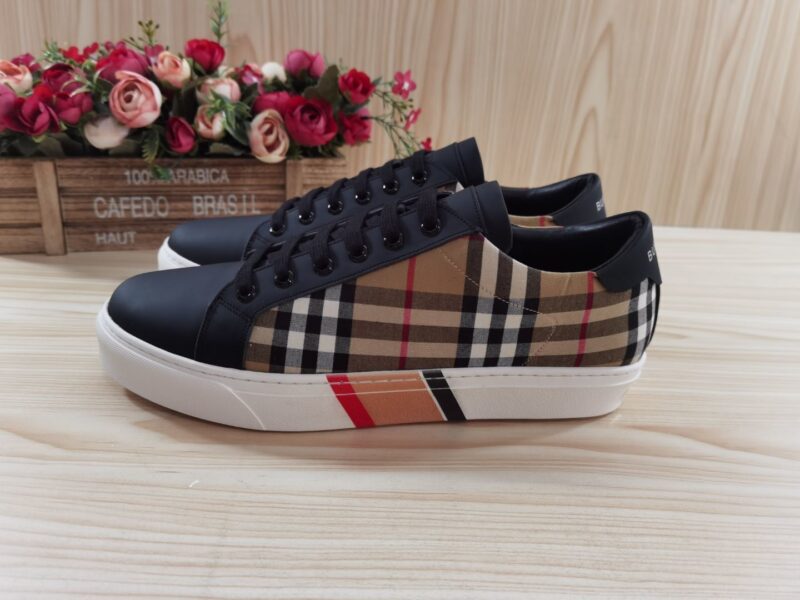 Burberry Sneakers - Image 4