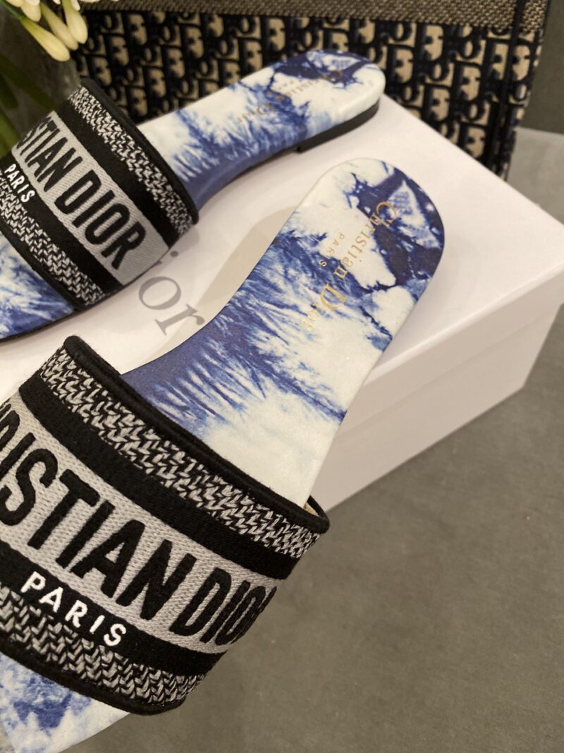 Diro Slippers - Image 9