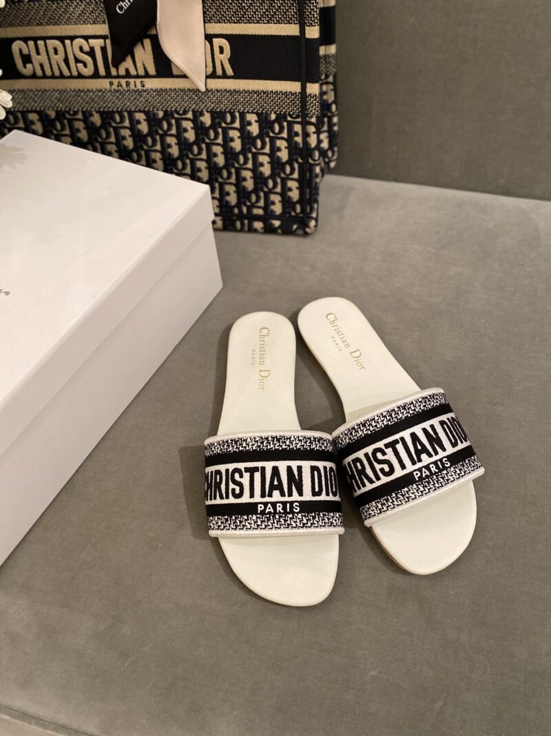 Diro Slippers - Image 3