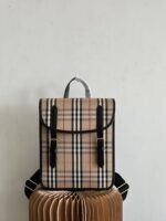 Burberry ECconyl Vintage Backpack-26*9*30CM
