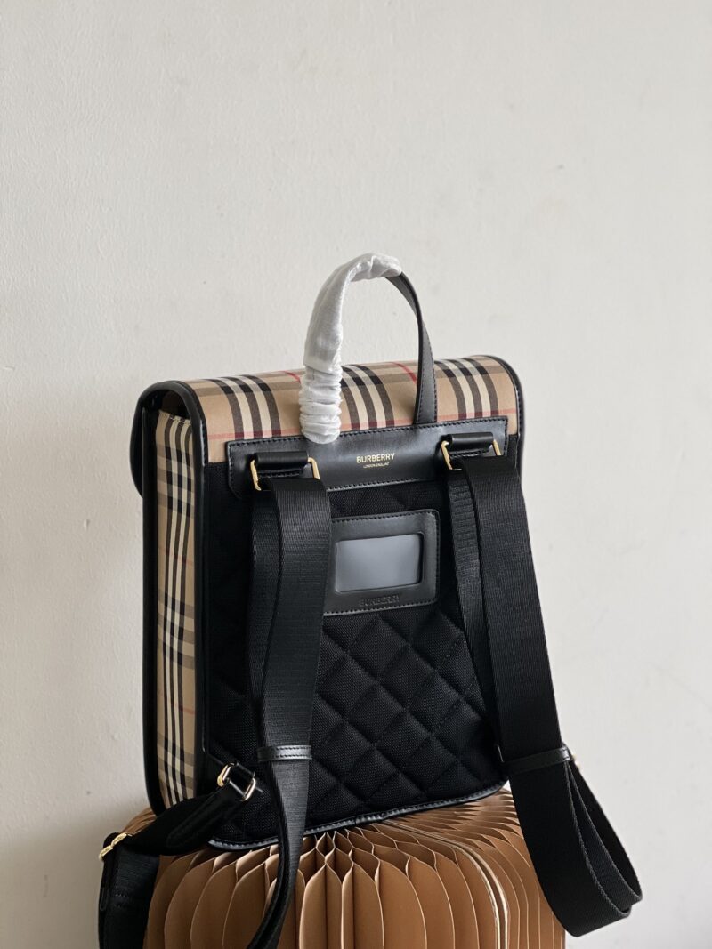 Burberry ECconyl Vintage Backpack-26*9*30CM - Image 4