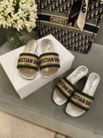 Diro Slippers - Image 2