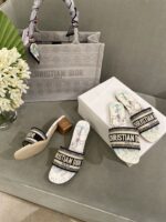 Diro Slippers - Image 11