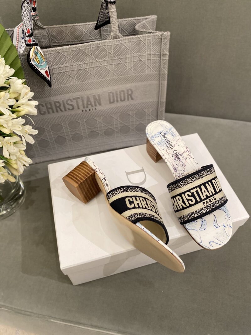 Diro Slippers - Image 12