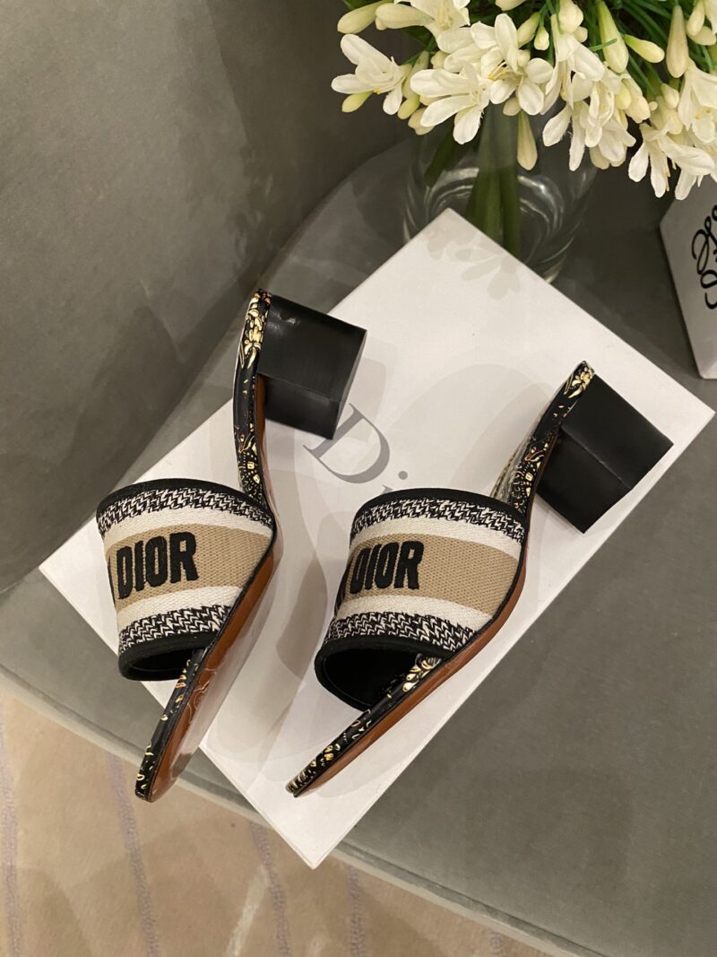 Diro Slippers - Image 2