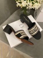 Diro Slippers - Image 4