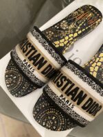 Diro Slippers - Image 4