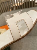 Hermes Slippers In Smooth Leather - Image 4