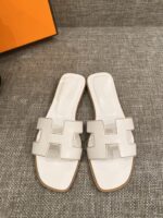 Hermes Slippers In Smooth Leather