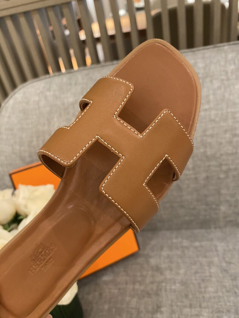 Hermes Slippers In Smooth Leather - Image 3