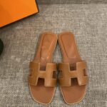 Hermes Slippers In Smooth Leather
