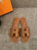 Hermes Slippers In Smooth Leather