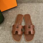 Hermes Slippers In Smooth Leather