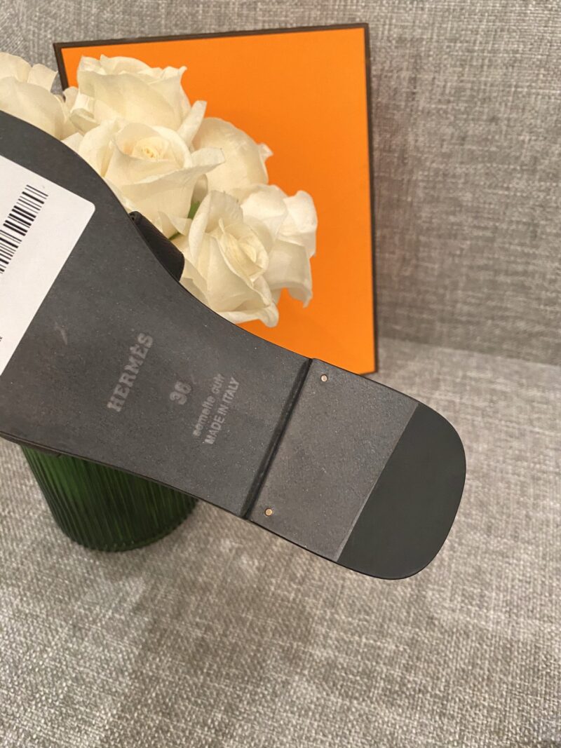 Hermes Slippers In Caviar Leather - Image 4