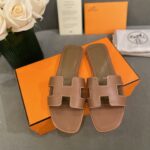 Hermes Slippers In Smooth Leather