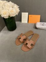 Hermes Slippers In Smooth Leather - Image 6