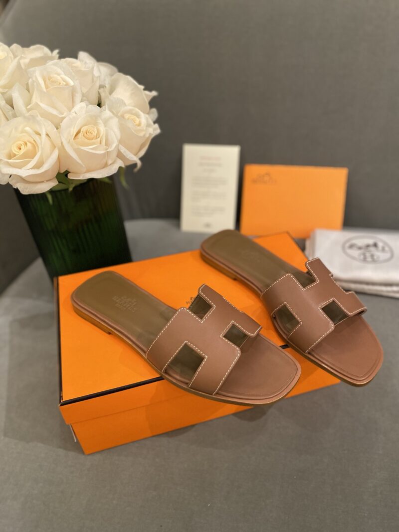 Hermes Slippers In Smooth Leather - Image 7