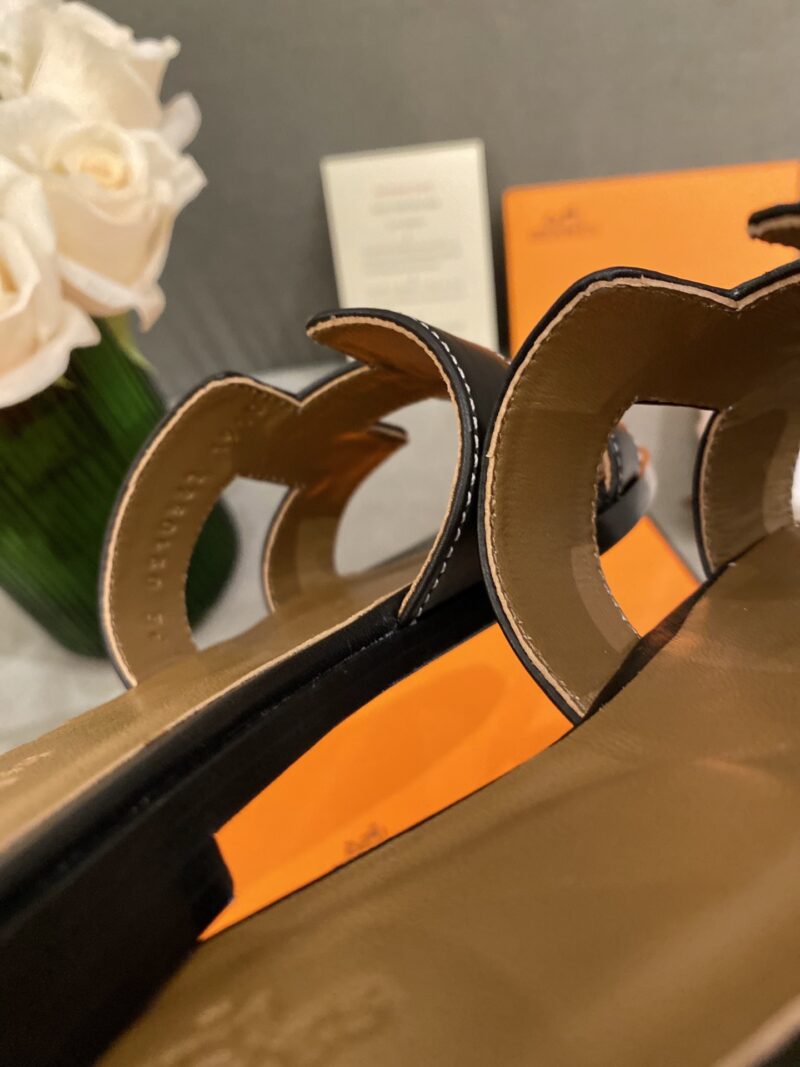 Hermes Slippers In Smooth Leather - Image 3