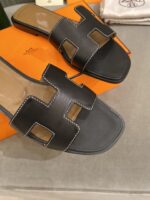 Hermes Slippers In Smooth Leather - Image 5