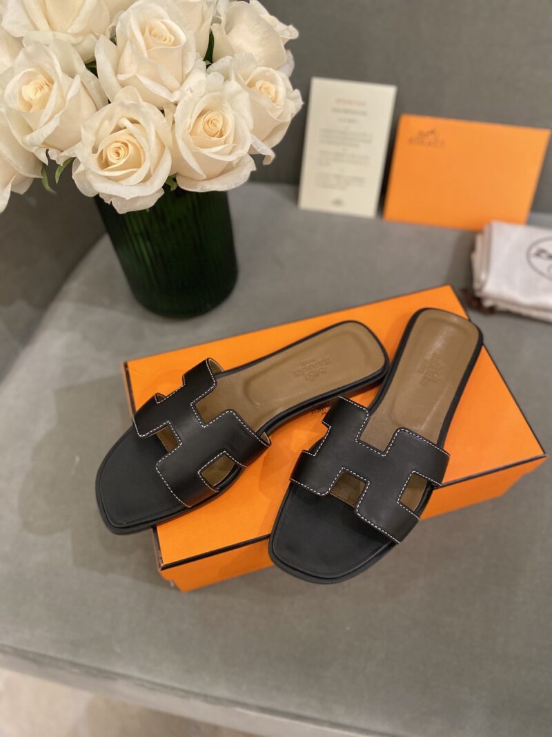 Hermes Slippers In Smooth Leather - Image 6