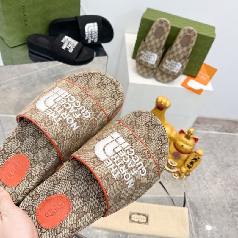 Gucci &The North Face Slides - Image 4