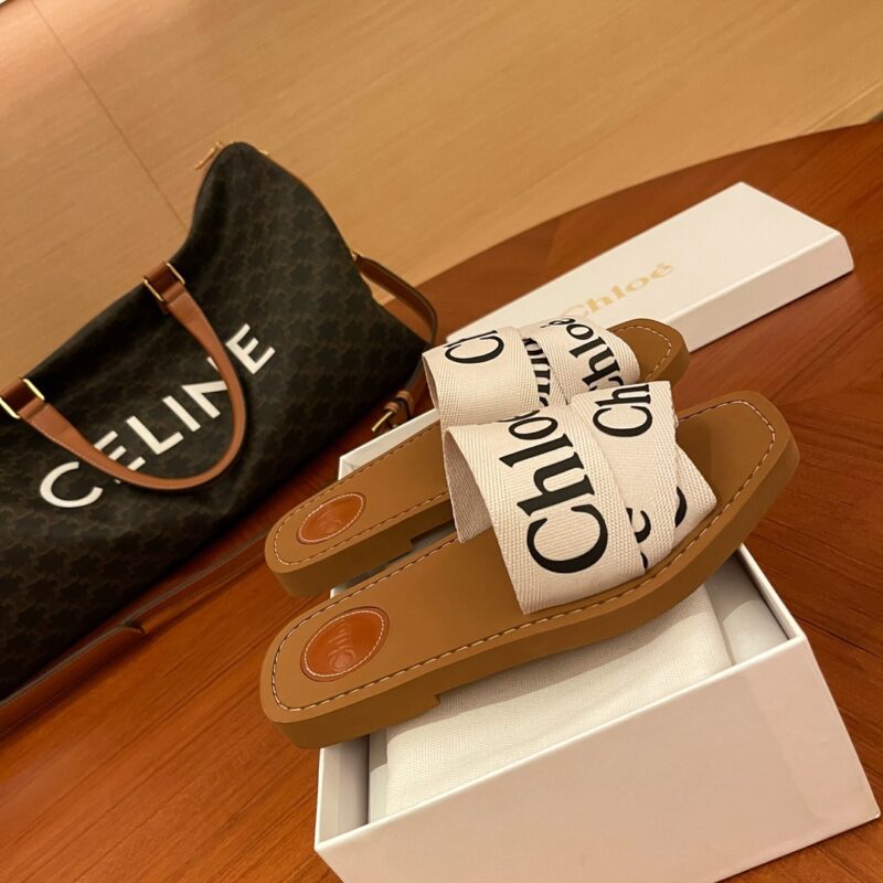 Chloe Slides - Image 3