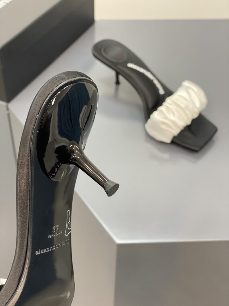 Alexander Heels - Image 18