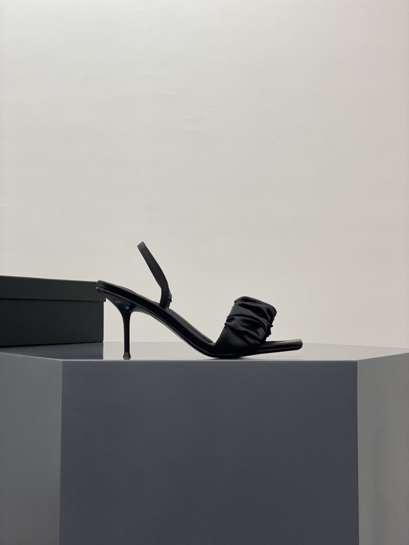 Alexander Heels - Image 9
