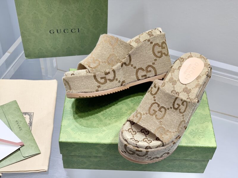 Gucci Slides - Image 8