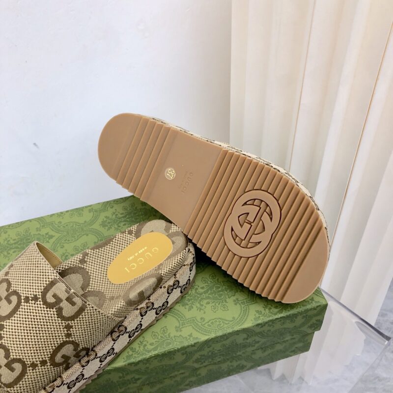 Gucci Slides - Image 8