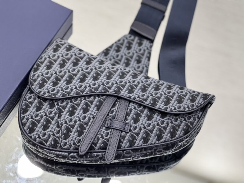 Diro Saddle Bag-20 x 28.6 x 5CM - Image 2