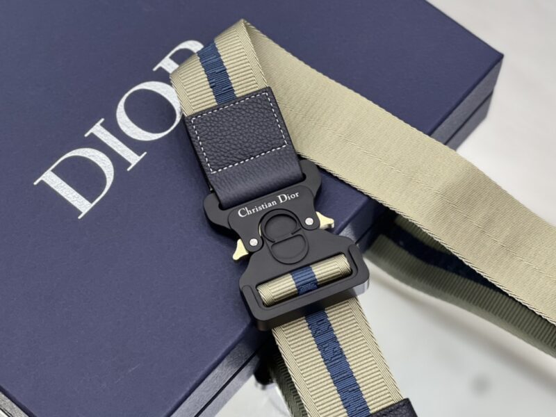 Diro Saddle Bag-20 x 28.6 x 5CM - Image 7