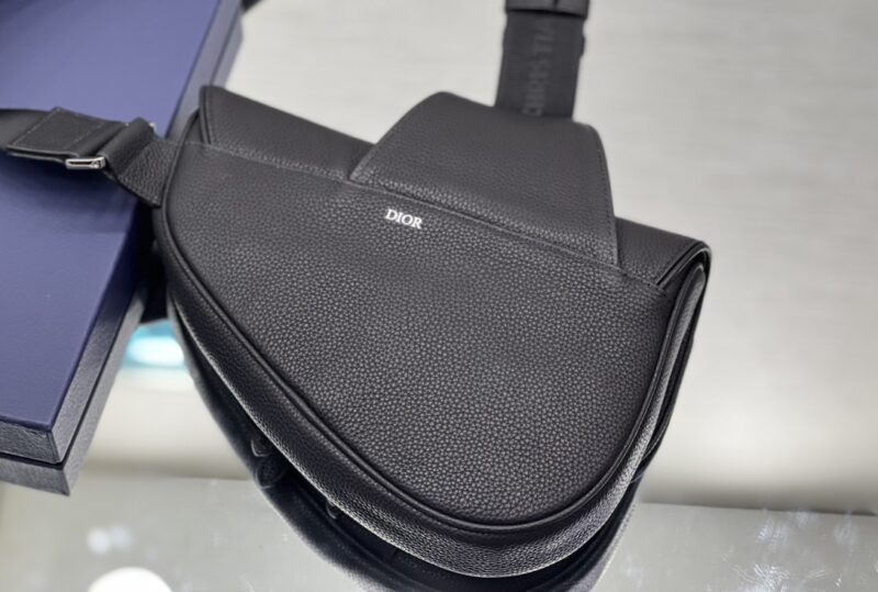 Diro Saddle Bag-20 x 28.6 x 5CM - Image 5