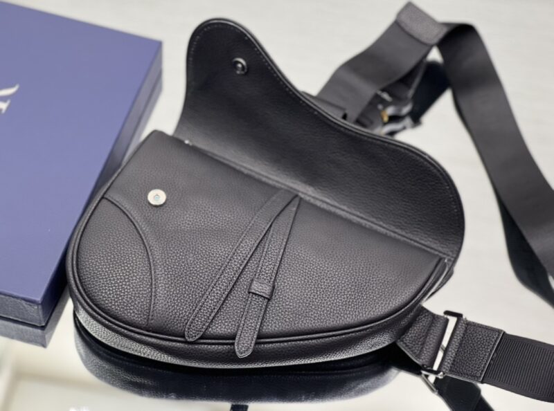 Diro Saddle Bag-20 x 28.6 x 5CM - Image 7