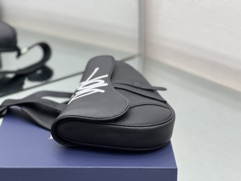 Diro Saddle Bag-20 x 28.6 x 5CM - Image 8