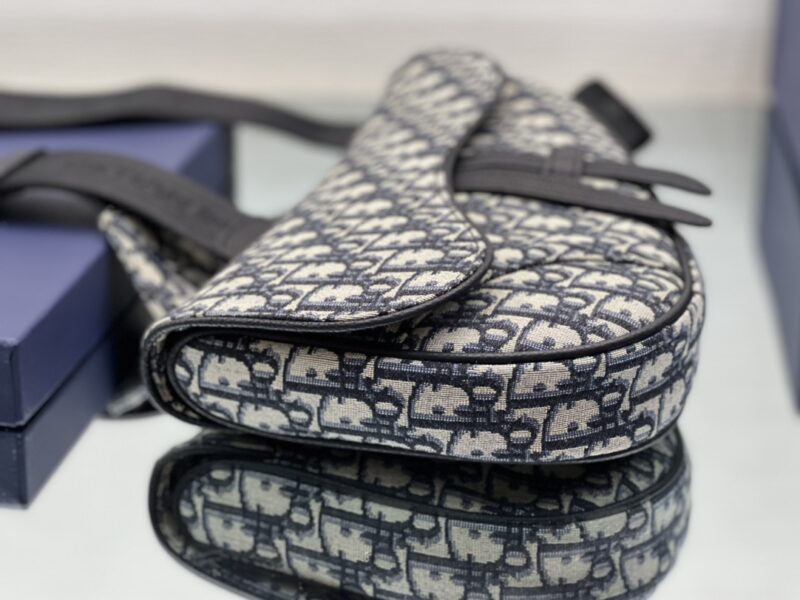 Diro Saddle Bag-20 x 28.6 x 5CM - Image 6