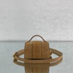 Jacquemus BamninoMini Bag-11x5x6.5CM - Image 3