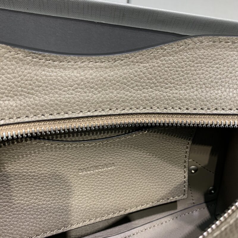 Balenciaga Neo Classic Bag-16.5*22*9*14.5CM - Image 4