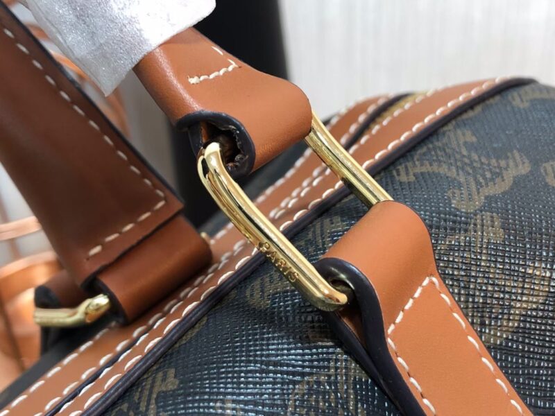 Celin Triomphe Handbags -31*21*17CM - Image 10