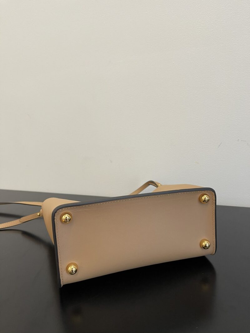 Fendi Way Handbags-23×7×18CM - Image 8