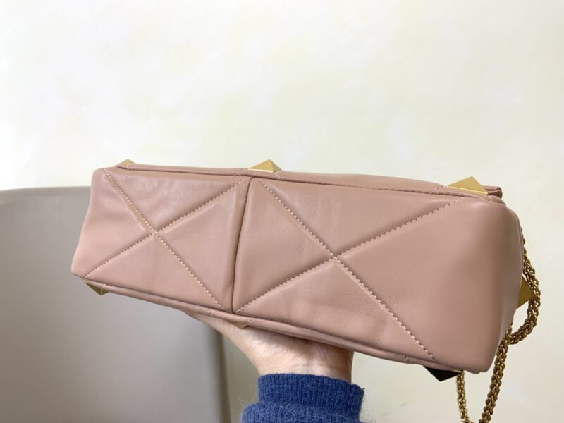 Valentin0 Garavani Roman Stud-Large Size-30*20*12CM - Image 9