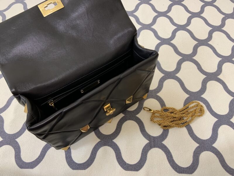 Valentin0 Garavani Roman Stud-Large Size-30*20*12CM - Image 9