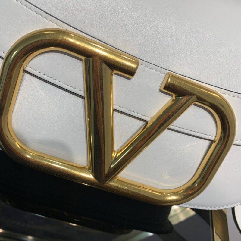 Valentino Garavani Supervee Handbags-26*8*16CM - Image 8