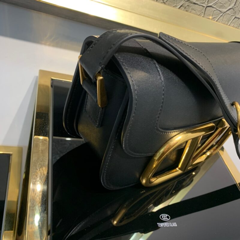 Valentino Garavani Supervee Handbags-26*8*16CM - Image 8