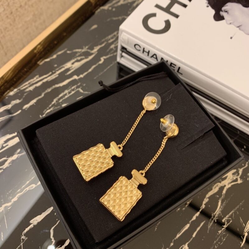 Ch@nel Earring - Image 3