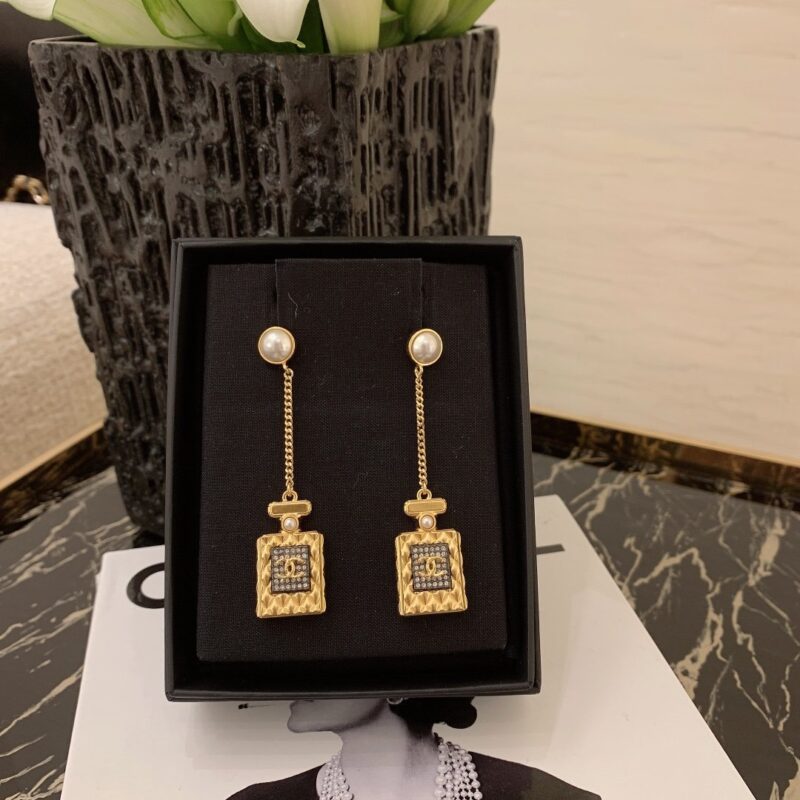 Ch@nel Earring - Image 4