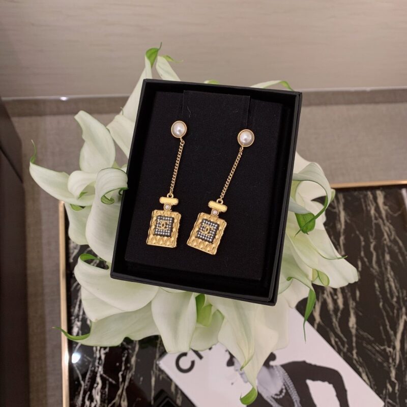 Ch@nel Earring - Image 7