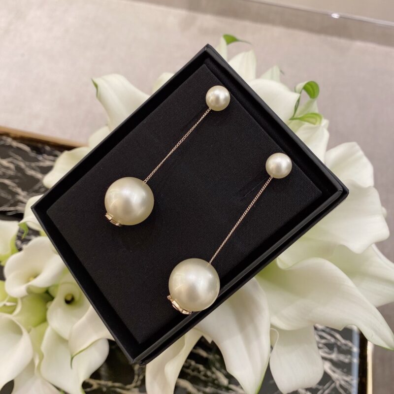 Ch@nel Earring - Image 6